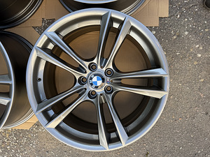 20" оригинальные диски BMW Style 303M разноширокие 5x120 (4 фото из 10)
