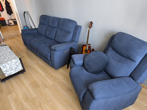 Продам диван и кресло (3 фото из 8)