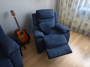 Продам диван и кресло (5 фото из 8)