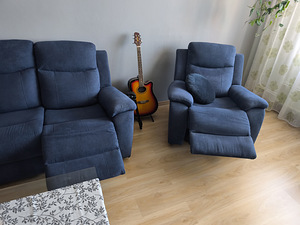 Продам диван и кресло (6 фото из 8)
