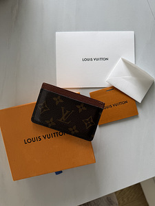 Louis Vuitton (1 фото из 8)