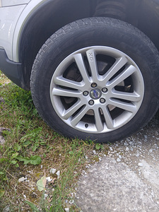 XC 90 veljed rehvidega 235/60R18 (1 foto / 1)