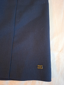 Tommy Hilfiger темно синяя юбка. Размер 4/ EU 32/ XS (4 фото из 7)