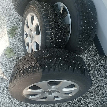 235 60 18 Nokian Hakkapeliitta 9 SUV на дисках 5x130