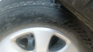 235 60 18 Nokian Hakkapeliitta 9 SUV velgedel 5x130 (2 foto / 4)