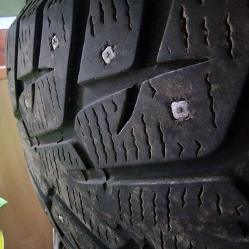 Rehvid 245/45/19