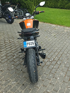 KTM Duke 125cc A1 ABS (4 foto / 6)