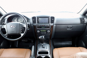 Kia Sorento Exclusive Facelift ATM 2.5 CRDi 120kW (5 foto / 8)