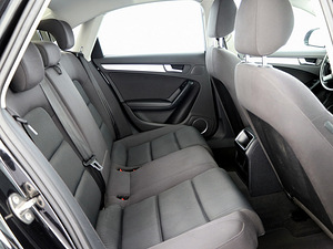 Audi A4 Comfortline 1.8 88kW (7 foto / 7)