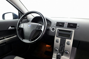 Volvo C30 Momentum ATM 2.0 D4 100kW (5 фото из 7)