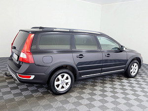 Volvo XC70 Summum AWD ATM 2.4 D5 136kW (3 фото из 7)