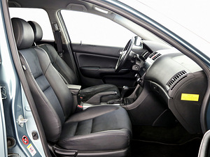Honda Accord Luxury ATM 2.0 114kW (6 foto / 7)