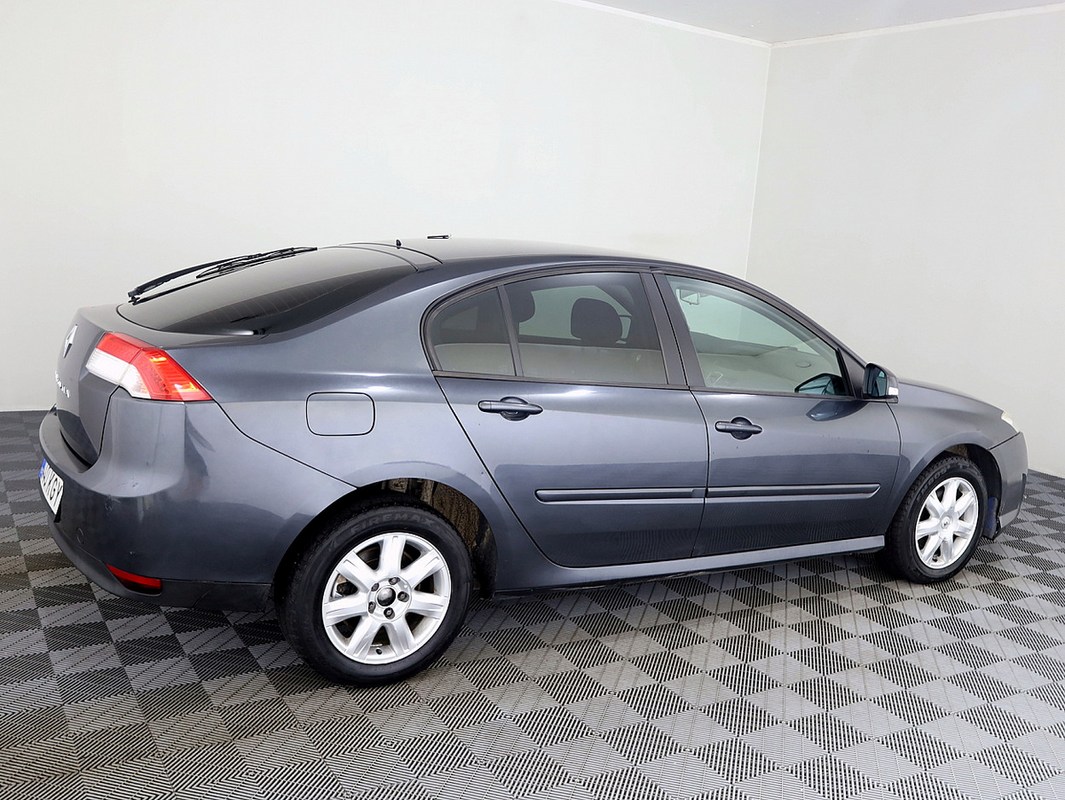 Renault Laguna Comfort 2.0 dCi 96kW