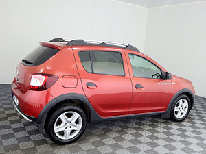 Dacia Sandero Stepway Facelift LPG 0.9 66kW (3 foto / 9)