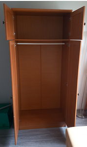 Шкаф (2 фото из 2)