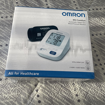 Аппарат для измерения давления Omron
