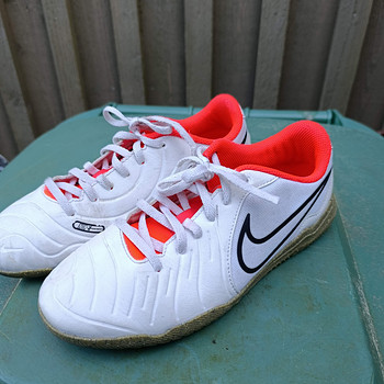 NIKE spordijalanõud S38,5