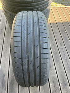 Suverehvid Hankook Ventus evo SUV 235/55R18 (3 foto / 3)