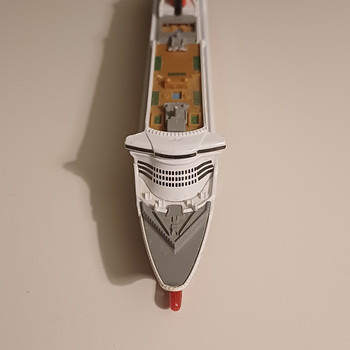 Queen Mary 2 (Siku)