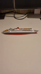 Queen Mary 2 (Siku) (2 foto / 2)
