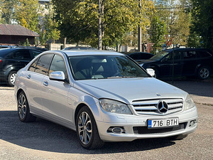 MERCEDES-BENZ C 220 CDI (3 foto / 8)