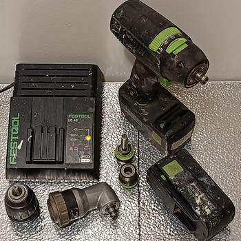 Akukruvikeeraja Festool