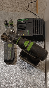 Akukruvikeeraja Festool (4 foto / 8)