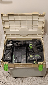 Akukruvikeeraja Festool (5 foto / 8)
