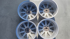 ​5x112 20"ET 33 Audi Q7/Q8 OEM Uueväärsed! (5 foto / 10)