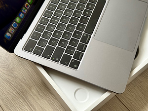 Apple Macbook Air 13 M4 16/256GB SkyBlue SWE nagu uus! (4 foto / 8)