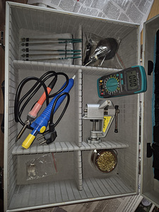 Pro'sKit PK-15307 elektroonika remonditööriistade komplekt (4 foto / 5)
