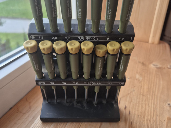 KRUVIKEERAJATE KOMPLEKT MIKRO 15 OSA PROXXON