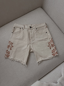 Šortsid Levi’s 501 (1 foto / 10)
