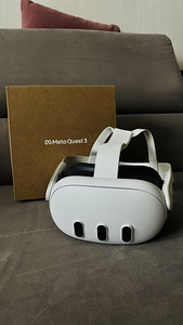 Oculus Quest 3 (1 foto / 5)