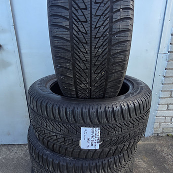 285/45 R20 Goodyear UltraGrip 8 нешипованные зимние шины (~7mm)