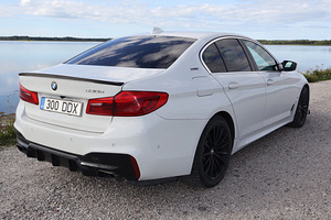 BMW 530e (5 фото из 9)