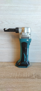 Makita DJN161 metallikäärid plekilõikur. Metallikäärid (1 foto / 5)