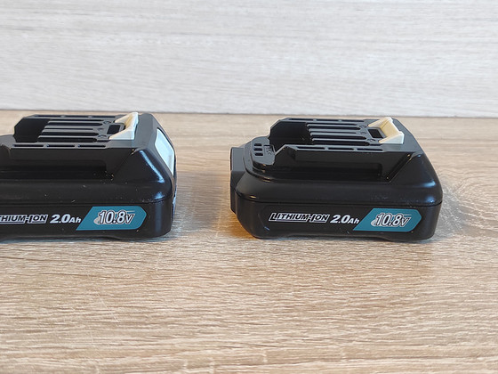 Makita aku BL1020B 10,8V - 12V 2.0Ah.