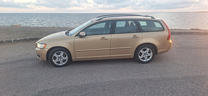 Volvo V50 (2 фото из 11)