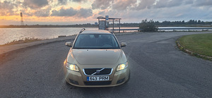Volvo V50 (3 фото из 11)