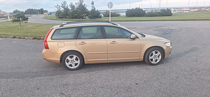 Volvo V50 (4 фото из 11)