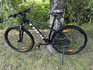 Trek Marlin 5 29” M / L - рама! В очень хорошем состоянии! (1 фото из 7)