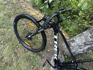 Trek Marlin 5 29” M / L - рама! В очень хорошем состоянии! (3 фото из 7)