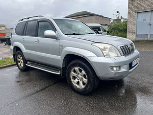 TOYOTA LAND CRUISER 120 (1 фото из 9)