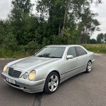 Mercedes-benz w210