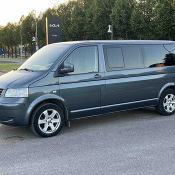 VOLKSWAGEN CARAVELLE