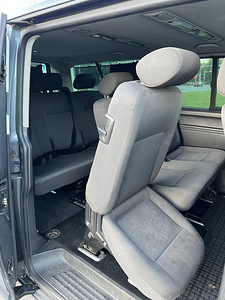 VOLKSWAGEN CARAVELLE (11 фото из 12)
