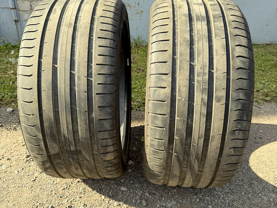 275/40/19 Nokian