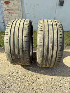 275/40/19 Nokian (1 фото из 4)