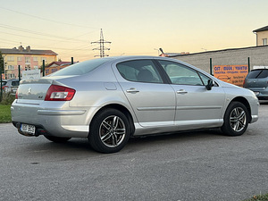 PEUGEOT 407 (7 фото из 11)